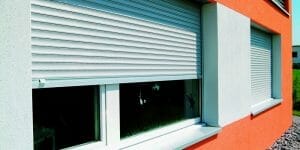 Volet roulant aluminium fabriqué sur mesure et posé par CREASTORES à Marseille (13)